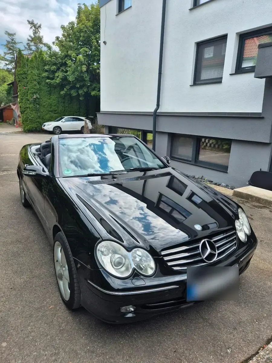 Gebraucht Mercedes CLK320 218 PS (160 kW) 2004 Schwarz Cabrio