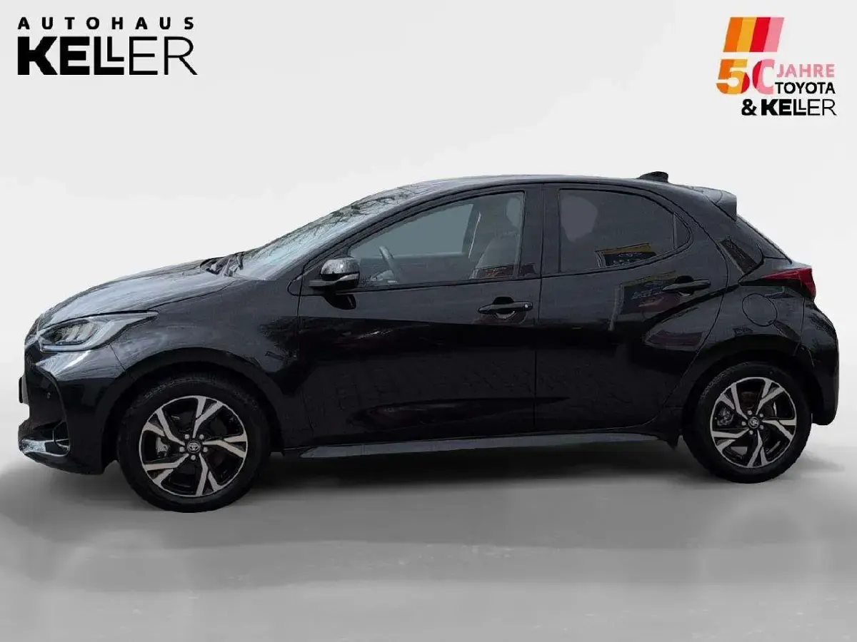 Neu Toyota Yaris 117 PS (86 kW) 2025 Schwarz Kleinwagen