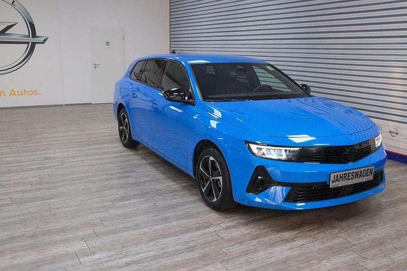 Gebraucht Opel Astra 131 PS (96 kW) 2025 Blau Kombi