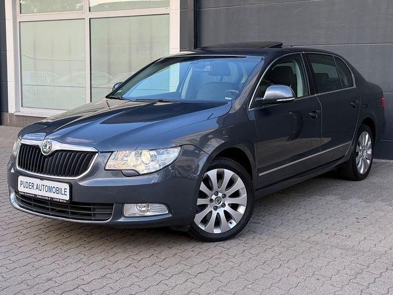 Grau Gebraucht 2009 Skoda Superb Elegance Limousine | 8.990 € (Fairer Preis) - Bild 1/4