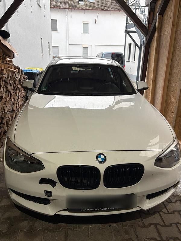 Weiß Gebraucht 2014 BMW 116 Kleinwagen | 5.500 € (Superpreis) - Bild 1/4