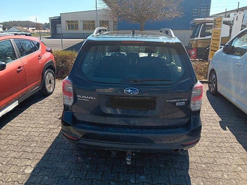 Gebraucht Subaru Forester Exclusive+ 147 PS (108 kW) 2017 Schwarz SUV