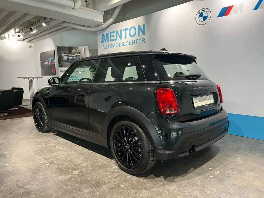 Gebraucht Mini Cooper Pepper 136 PS (100 kW) 2023 Schwarz Kleinwagen