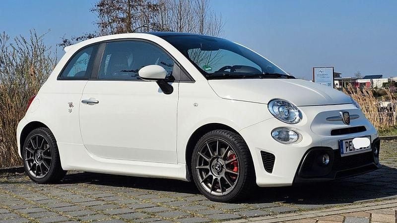 Gebraucht Abarth 595 145 PS (106 kW) 2017 Weiß Kleinwagen