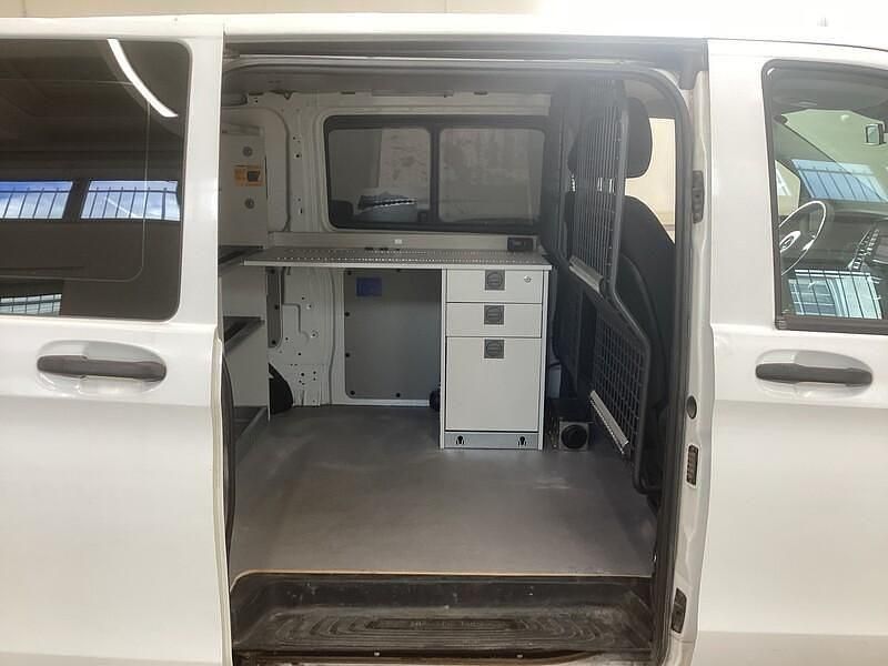 Gebraucht Mercedes Vito 114 PS (83 kW) 2017 Weiß Van