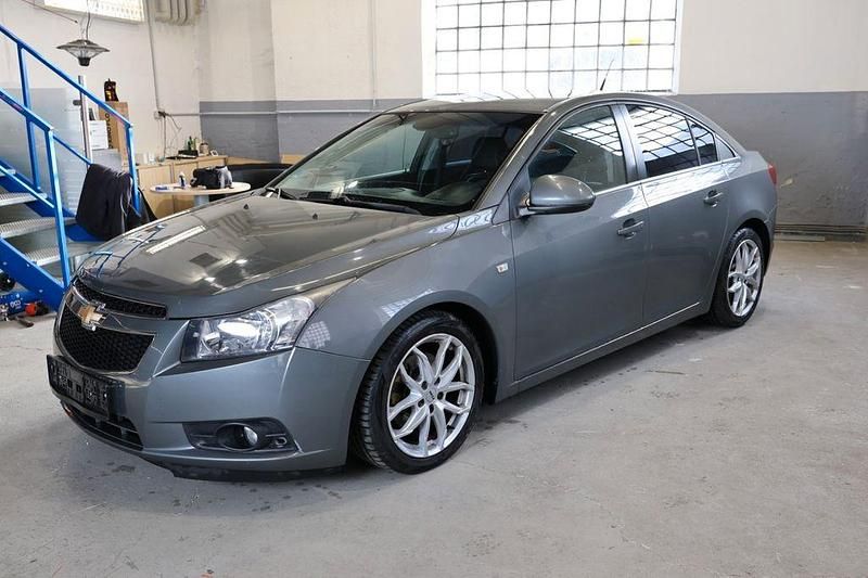 Gebraucht Chevrolet Cruze LTZ 163 PS (119 kW) 2012 Grau Limousine