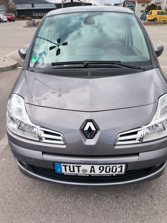 Grau Gebraucht 2012 Renault Modus Night&Day Van / Kleinbus | 3.990 € (Fairer Preis) - Bild 1/4