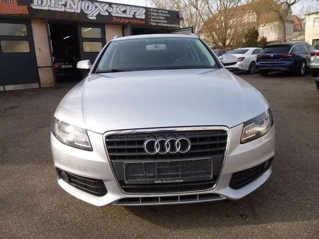 Gebraucht Audi A4 Attraction 120 PS (88 kW) 2011 Silber Kombi