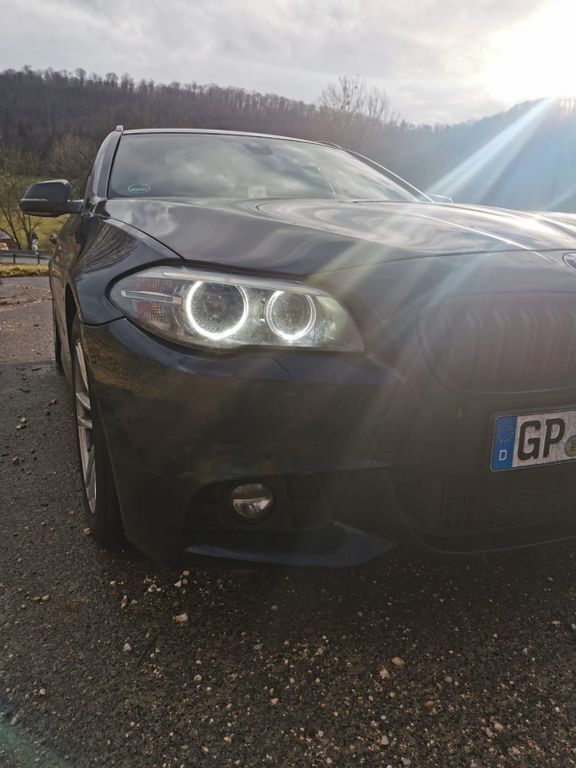 Schwarz Gebraucht 2015 BMW 520 M Sport Limousine | 10.499 € (Guter Preis) - Bild 1/4