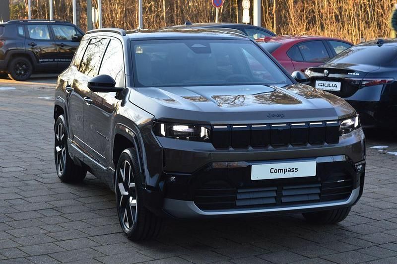 Neu Jeep Compass 156 kW (213 PS) 2026 Grün SUV