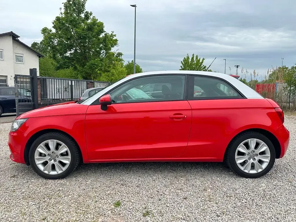 Gebraucht Audi A1 Ambition 122 PS (89 kW) 2012 Rot Kleinwagen