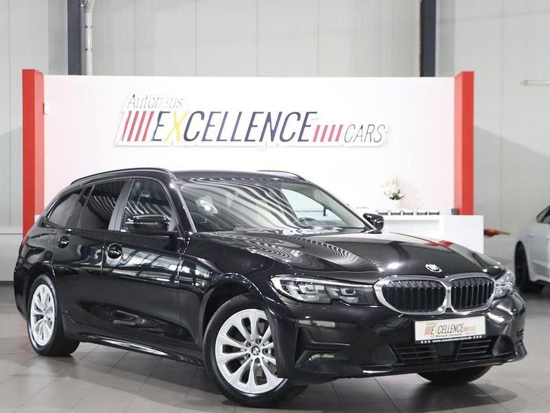 Schwarz Gebraucht 2021 BMW 320 Advantage Kombi | 19.333 € (Fairer Preis) - Bild 1/4
