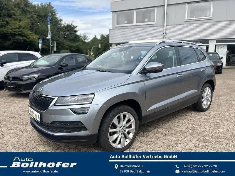 Grau Gebraucht 2019 Skoda Karoq SUV | 19.977 € (Guter Preis) - Bild 1/4