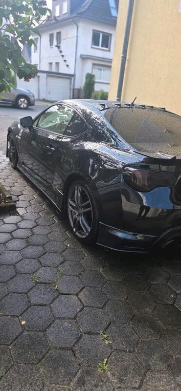 Schwarz Gebraucht 2014 Toyota GT86 GT Coupé | 19.500 € (Superpreis) - Bild 1/4