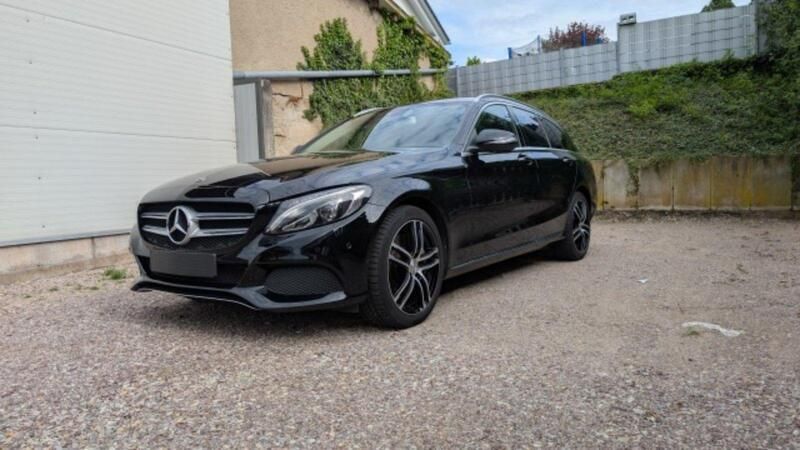 Grau Gebraucht 2019 Mercedes C350 Kombi | 22.900 € - Bild 1/4