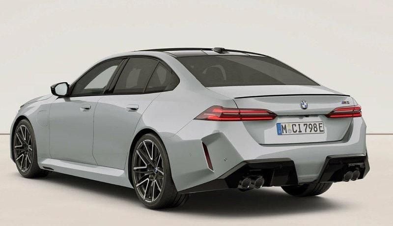 Neu BMW M5 M Sport 727 PS (534 kW) 2026 Grau Limousine