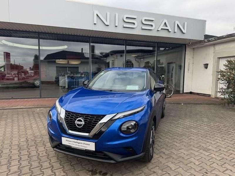 Blau Gebraucht 2024 Nissan Juke Acenta Connect SUV | 17.990 € (Superpreis) - Bild 1/4