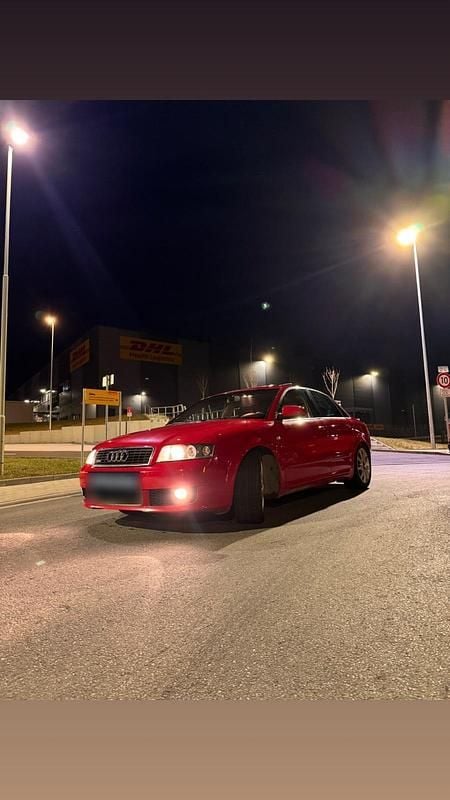 Gebraucht Audi A4 220 PS (161 kW) 2004 Rot Limousine
