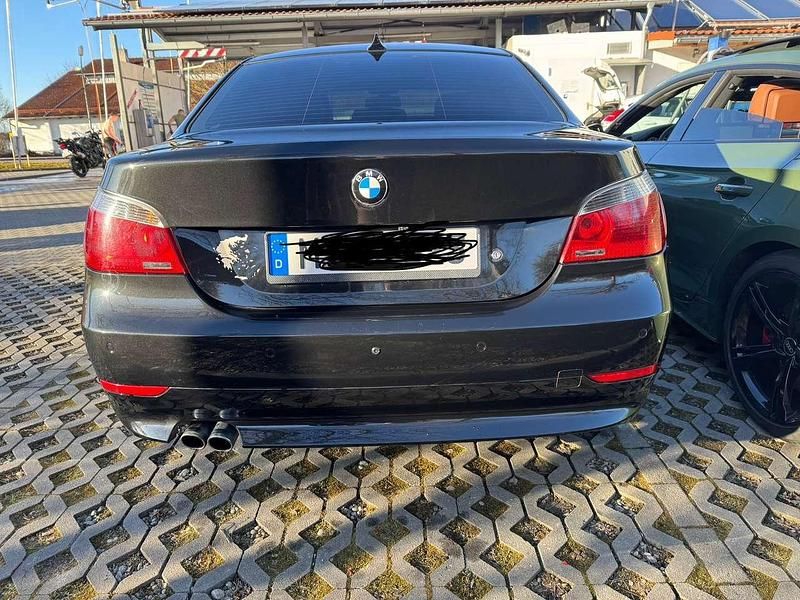 Gebraucht BMW 523 177 PS (130 kW) 2006 Limousine