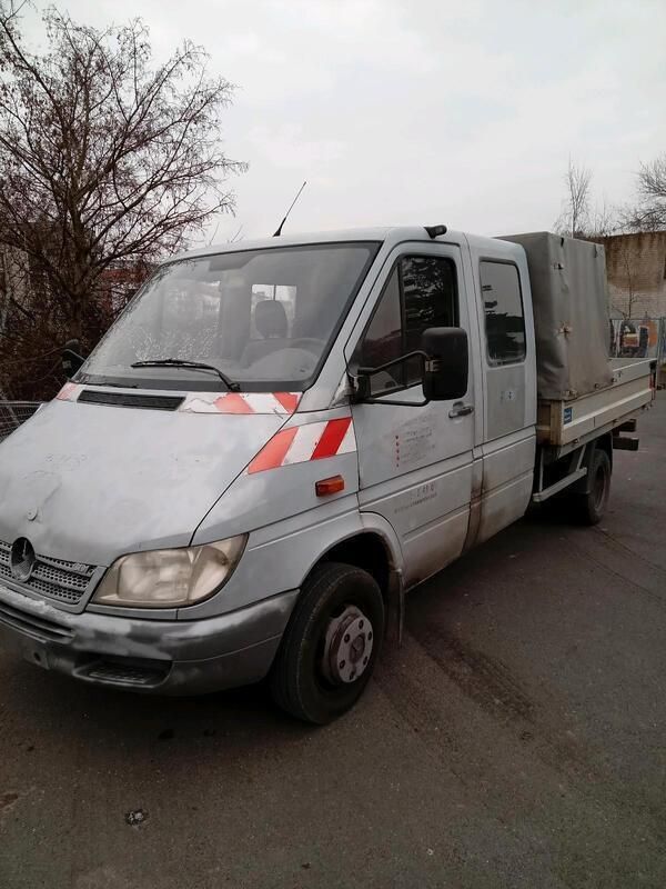 Grau Gebraucht 2002 Mercedes Sprinter Van | 4.900 € (Guter Preis) - Bild 1/4