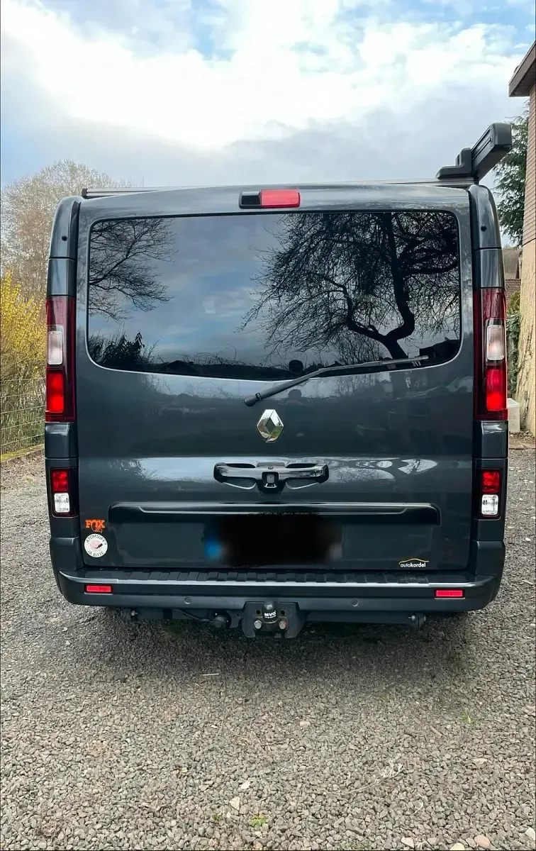 Gebraucht Renault Trafic 150 PS (110 kW) 2022 Grau Van / Kleinbus