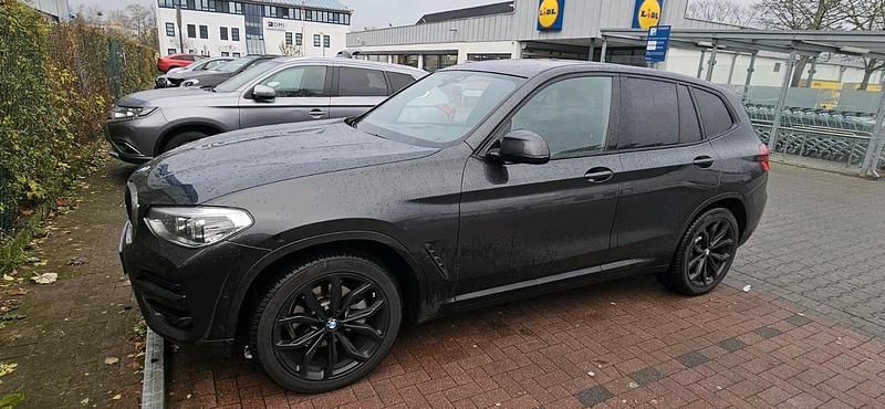 Schwarz Gebraucht 2021 BMW X3 Advantage SUV | 28.000 € (Superpreis) - Bild 1/4