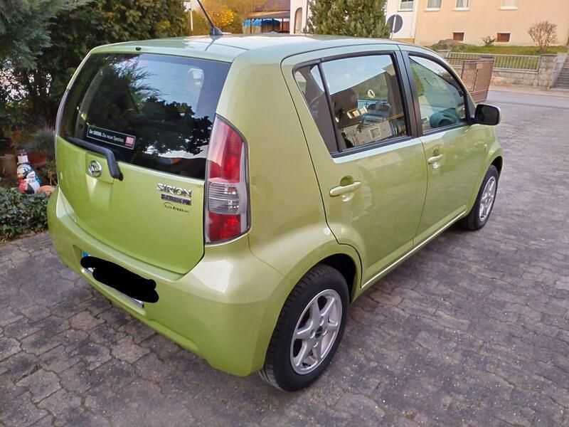 Gebraucht Daihatsu Sirion 69 PS (50 kW) 2006 Grün Kleinwagen