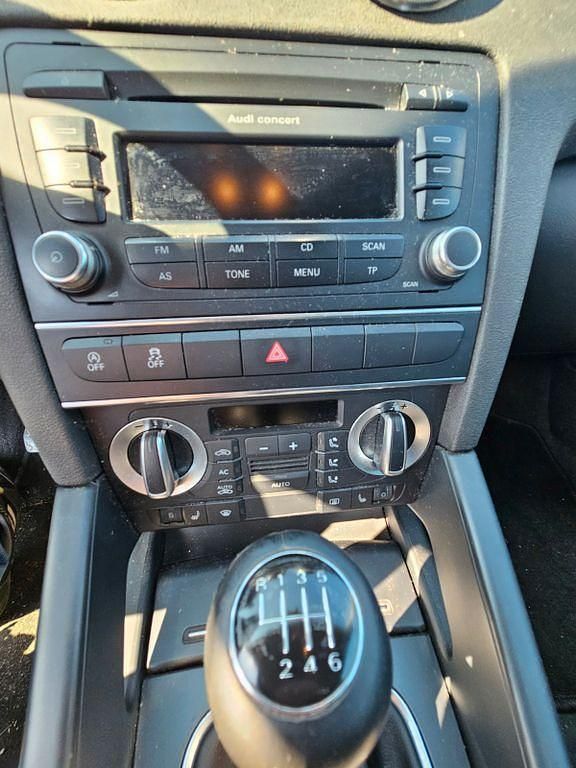 Occasion Audi A3 Ambiente 105 ch (77 kW) 2011 Noir Citadine