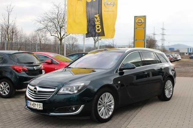 Grün metallic Gebraucht 2013 Opel Insignia Kombi | 29.950 € - Bild 1/4