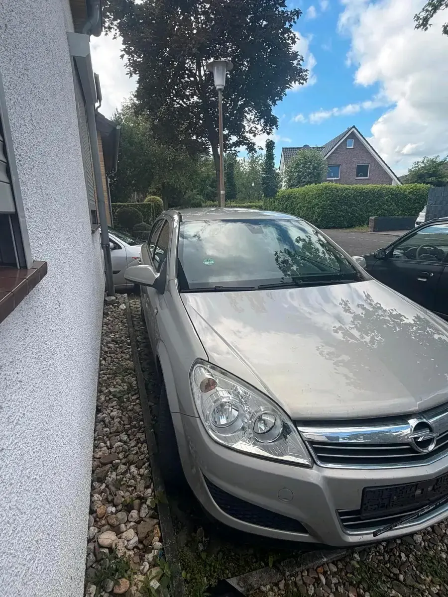 Gebraucht Opel Astra 90 PS (66 kW) 2008 Grau Kleinwagen
