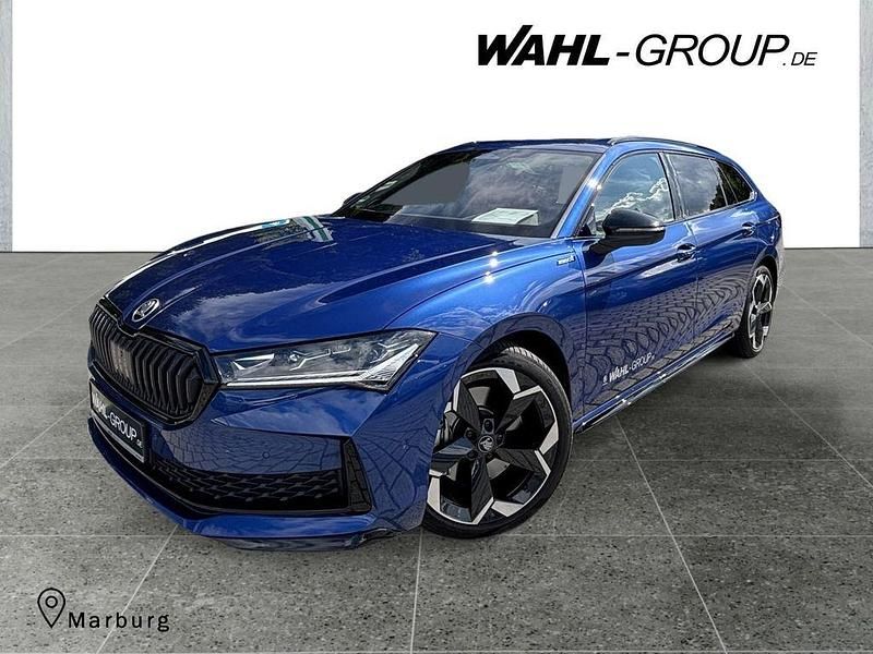 Blau Gebraucht 2025 Skoda Superb SportLine Kombi | 49.999 € - Bild 1/4