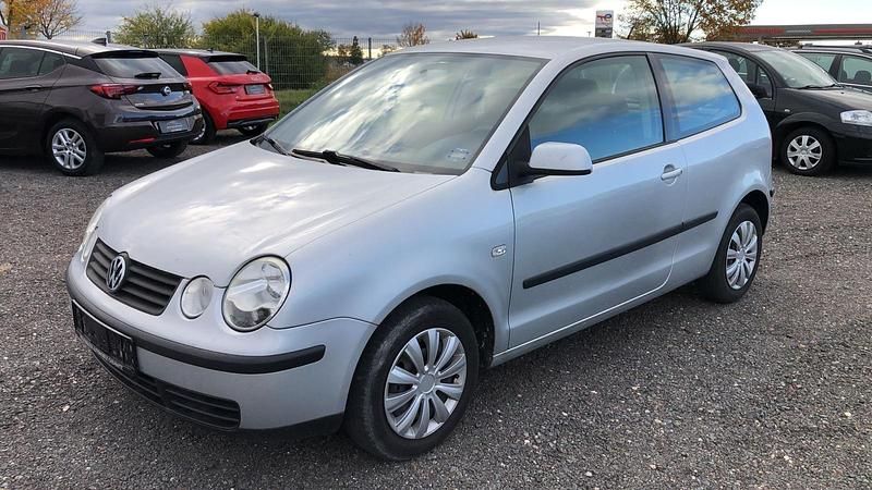 Silber Gebraucht 2004 VW Polo Kleinwagen | 800 € (Guter Preis) - Bild 1/4