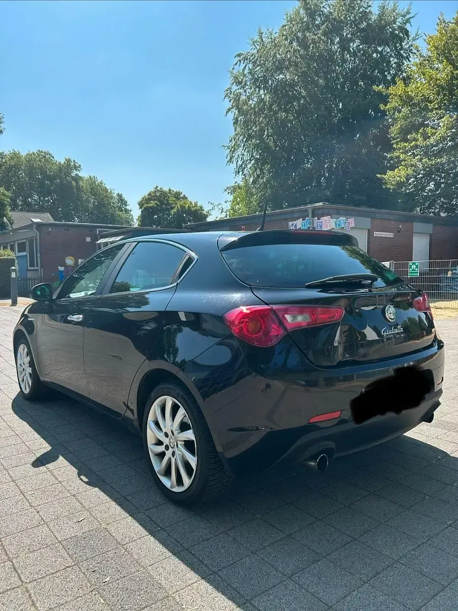 Gebraucht Alfa Romeo Giulietta 170 PS (125 kW) 2010 Schwarz Kleinwagen