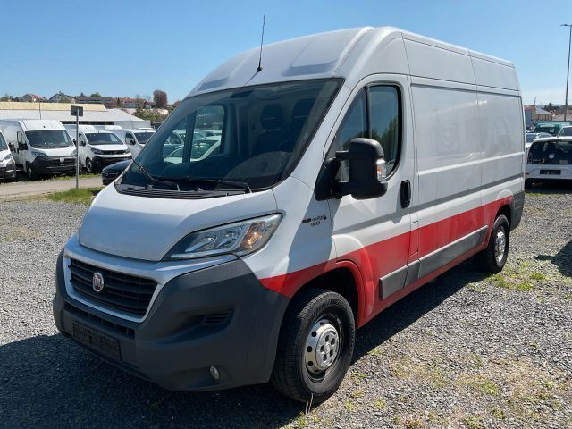 Weiss Gebraucht 2016 Fiat Ducato Van | 13.950 € (Guter Preis) - Bild 1/4
