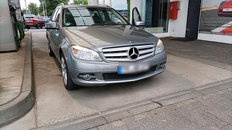 Grau Gebraucht 2009 Mercedes C200 Kombi | 5.250 € (Fairer Preis) - Bild 1/3