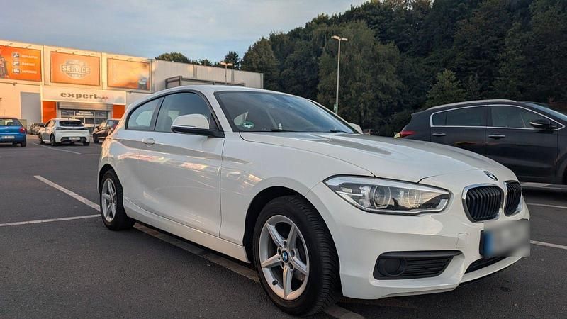Gebraucht BMW 116 Efficient Dynamics 116 PS (85 kW) 2017 Weiß Kleinwagen