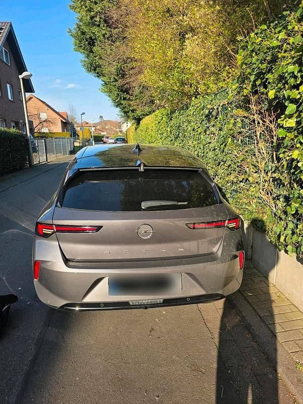 Gebraucht Opel Astra Elegance 131 PS (96 kW) 2024 Grau Kombi