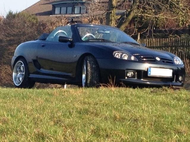 Gebraucht MG TF 136 PS (100 kW) 2004 Schwarz metallic Cabrio