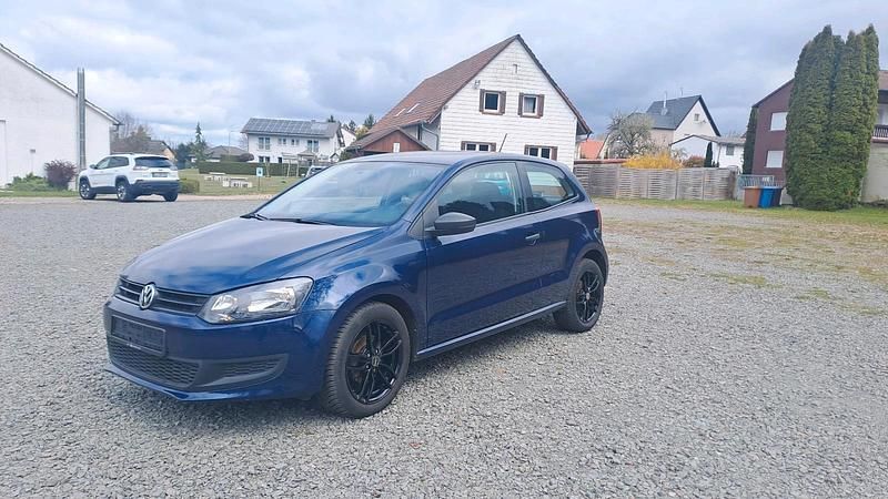 Gebraucht VW Polo 69 PS (50 kW) 2014 Blau Kleinwagen