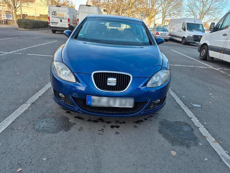 Blau Gebraucht 2006 Seat Leon Limousine | 1.250 € (Guter Preis) - Bild 1/4