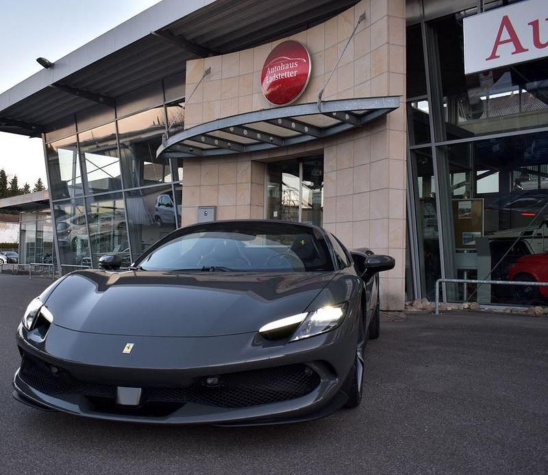 Gebraucht Ferrari 296 829 PS (609 kW) 2024 Grigio scuro Cabrio