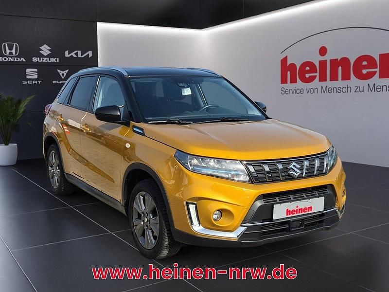 Gebraucht Suzuki Vitara Comfort 129 PS (94 kW) 2021 Schwarz SUV