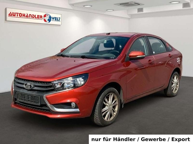 Gebraucht Lada Vesta 106 PS (77 kW) 2017 Orange Limousine