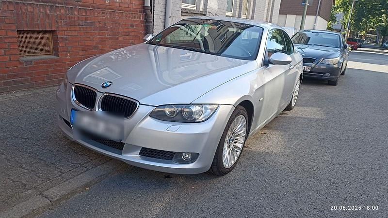 Silber Gebraucht 2009 BMW 320 Cabriolet Cabrio | 6.900 € (Fairer Preis) - Bild 1/4