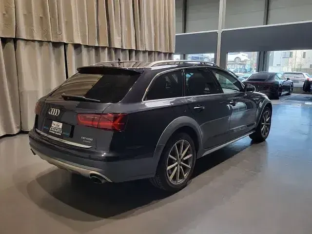 Gebraucht Audi A6 Allroad Sport 333 PS (244 kW) 2015 Mondscheinblau metallic Kombi