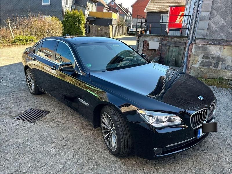 Gebraucht BMW 730 245 PS (180 kW) 2009 Schwarz Limousine