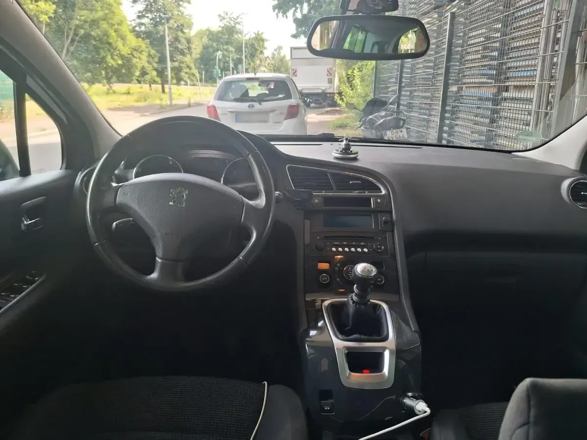 Gebraucht Peugeot 5008 150 PS (110 kW) 2013 Schwarz Van / Kleinbus