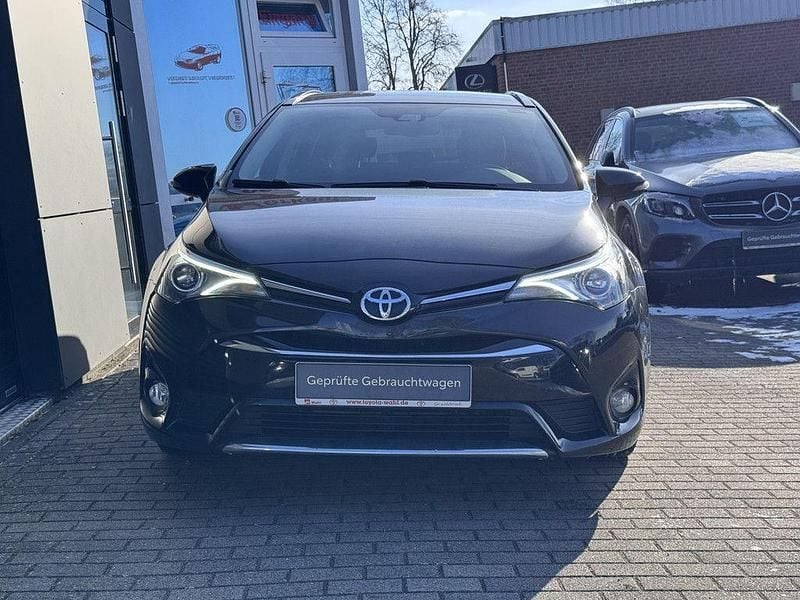 Gebraucht Toyota Avensis Edition-S 147 PS (108 kW) 2017 Schwarz Kombi