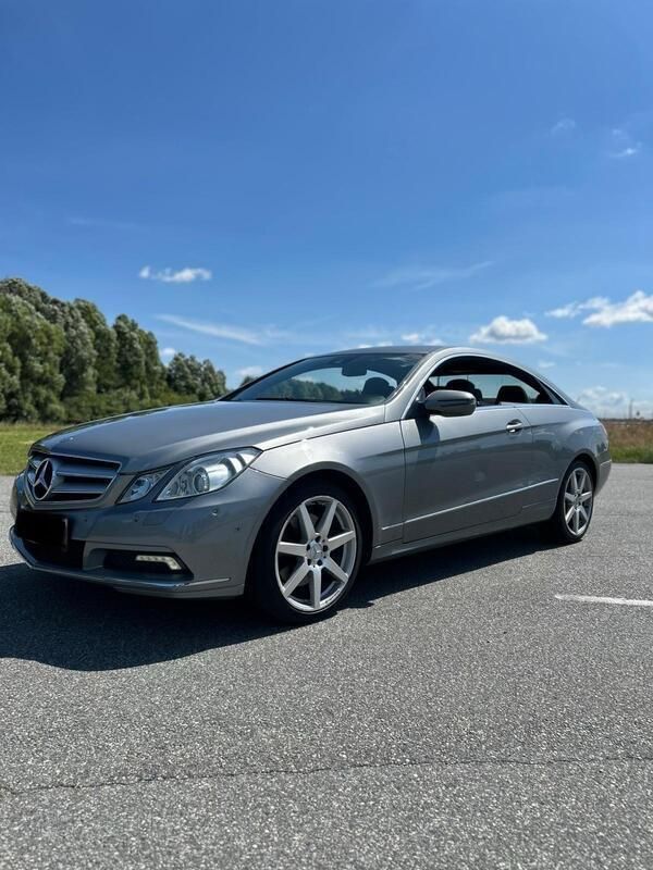 Gebraucht 2009 Mercedes E350 Coupé | 9.500 € (Guter Preis) - Bild 1/4