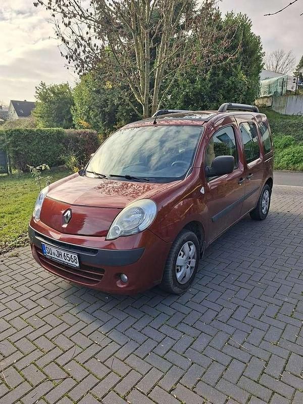 Rot Gebraucht 2009 Renault Kangoo Happy Family Van / Kleinbus | 2.600 € (Guter Preis) - Bild 1/4